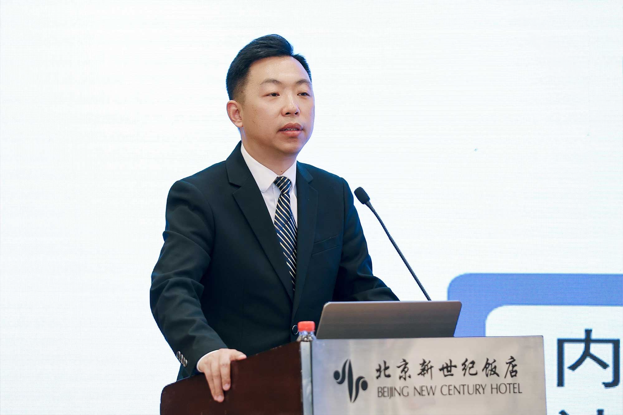 1776319035272096879.jpg 1776319035272096879.jpg